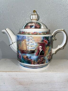 James Sadler Tea Teapot Victorian Romance Cottage Floral Gold Trim Collectible U